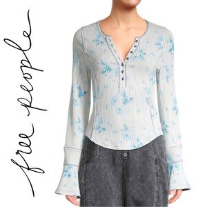 Free People Boho Top Layer Bell Sleeves Floral Print  Split Neck Stretch